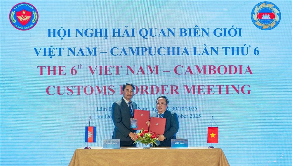 Hải quan Biên giới Việt Nam và Campuchia xây dựng biên giới hòa bình, ổn định